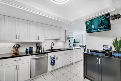 3200  Port Royale Dr N, Unit #112, Fort Lauderdale, FL 33308 - Photo 15