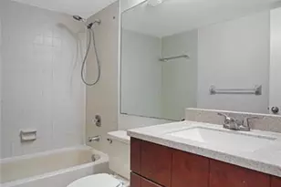 109 Lake Emerald Dr, Oakland Park, FL 33309 - Photo 21