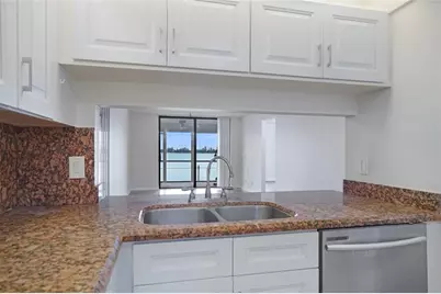 109  Lake Emerald Dr, Unit #110, Oakland Park, FL 33309 - Photo 7