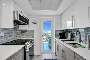 2715 N Ocean Blvd, Fort Lauderdale, FL 33308 - Photo 25