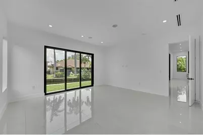 656 NW 21st St, Wilton Manors, FL 33311 - Photo 15