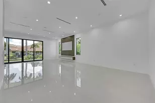 656 NW 21st St, Wilton Manors, FL 33311 - Photo 3