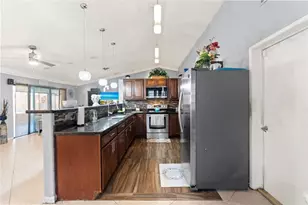 9978 Moss Pond Dr, Boca Raton, FL 33496 - Photo 11