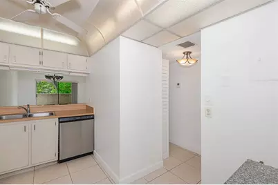 6075 N Sabal Palm Blvd, Unit #204, Tamarac, FL 33319 - Photo 7