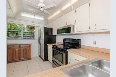 6075 N Sabal Palm Blvd, Unit #204, Tamarac, FL 33319 - Photo 3