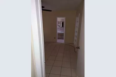 1011 NW 45th Ct, Fort Lauderdale, FL 33309 - Photo 15