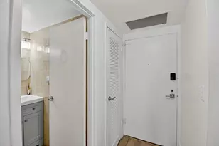 3725 S Ocean Dr, Hollywood, FL 33019 - Photo 21