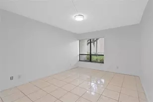 2355 SW 15th St, Deerfield Beach, FL 33442 - Photo 9