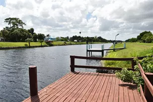 1654 SW Lexington Dr, Port Saint Lucie, FL 34953 - Photo 15