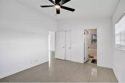 2542  Marathon Ln, Fort Lauderdale, FL 33312 - Photo 7