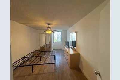 850 N Miami Ave, Unit #W703, Miami, FL 33136 - Photo 15