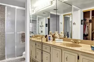 1100 St Charles Pl, Pembroke Pines, FL 33026 - Photo 37