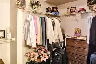 1100 St Charles Pl, Pembroke Pines, FL 33026 - Photo 43