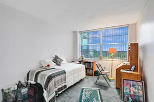 1100 St Charles Pl, Pembroke Pines, FL 33026 - Photo 25