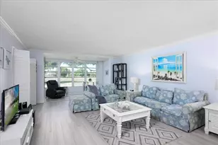 2651 S Course Dr, Pompano Beach, FL 33069 - Photo 23