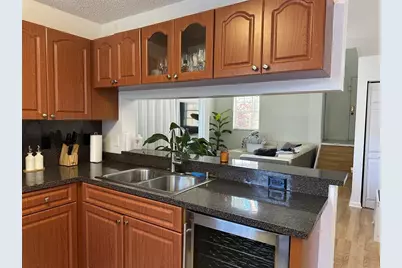 12018 NW 13th St, Pembroke Pines, FL 33026 - Photo 5