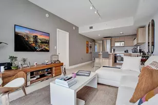 16385 Biscayne Blvd, North Miami Beach, FL 33160 - Photo 9