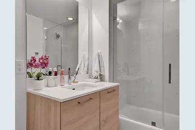 16385  Biscayne Blvd, Unit #1518, North Miami Beach, FL 33160 - Photo 23