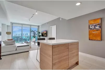 16385  Biscayne Blvd, Unit #1518, North Miami Beach, FL 33160 - Photo 17