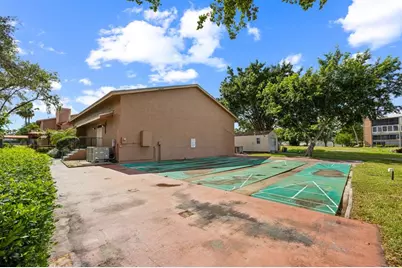 7210  Lake Circle Dr, Unit #106, Margate, FL 33063 - Photo 31