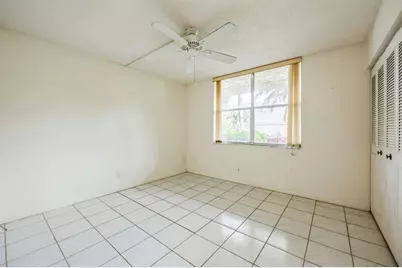 7210  Lake Circle Dr, Unit #106, Margate, FL 33063 - Photo 27