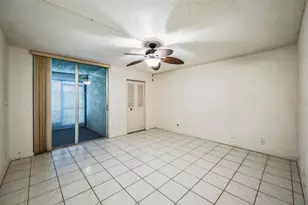 7210 Lake Cir Dr, Margate, FL 33063 - Photo 21