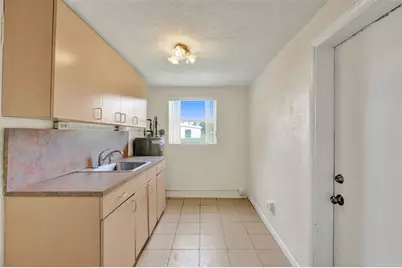 2055 NW 8th St, Pompano Beach, FL 33069 - Photo 7