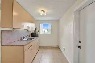 2055 NW 8th St, Pompano Beach, FL 33069 - Photo 7