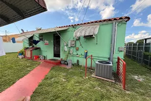 2377 NW 84th St, Miami, FL 33147 - Photo 9