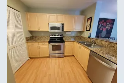 619 E Sheridan St, Unit #203, Dania Beach, FL 33004 - Photo 5