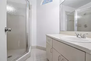 1013 SW 112th Ter, Pembroke Pines, FL 33025 - Photo 23