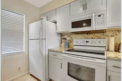 2230 N Cypress Bend Dr, Unit #306, Pompano Beach, FL 33069 - Photo 3