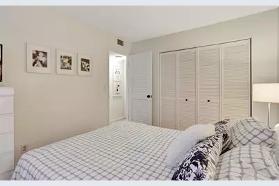 2230 N Cypress Bend Dr, Unit #306, Pompano Beach, FL 33069 - Photo 19