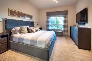 16102 Emerald Estates Dr Unit, Weston, FL 33331 - Photo 13