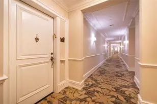 16102 Emerald Estates Dr Unit, Weston, FL 33331 - Photo 19