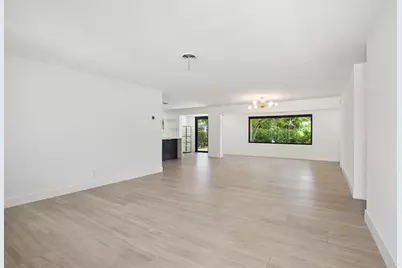 1789 NE 35th St, Oakland Park, FL 33334 - Photo 3