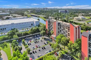 2200 S Cypress Bend Dr, Pompano Beach, FL 33069 - Photo 3