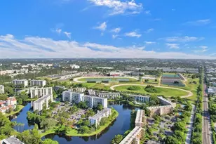 2200 S Cypress Bend Dr, Pompano Beach, FL 33069 - Photo 11