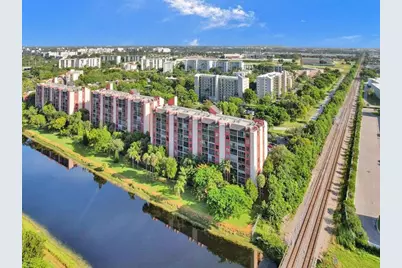 2200 S Cypress Bend Dr, Unit #601, Pompano Beach, FL 33069 - Photo 7