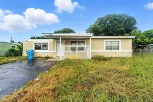 3196 N Seacrest Blvd, Boynton Beach, FL 33435 - Photo 3