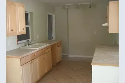 522 SW 72nd Ave, North Lauderdale, FL 33068 - Photo 3