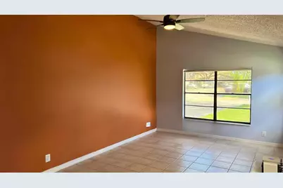 4443  Willow Pond Rd, Unit #A, West Palm Beach, FL 33417 - Photo 5