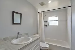 6052 Lace Wood Cir, Lake Worth, FL 33462 - Photo 17