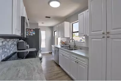 6052  Lace Wood Circle, Lake Worth, FL 33462 - Photo 5