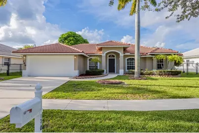 130  Pepper Tree Cres, Royal Palm Beach, FL 33411 - Photo 1