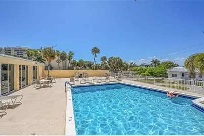 1200  Hibiscus Ave, Unit #903, Pompano Beach, FL 33062 - Photo 15