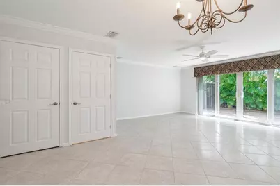 801 SE 16th Ct, Unit #11, Fort Lauderdale, FL 33316 - Photo 9