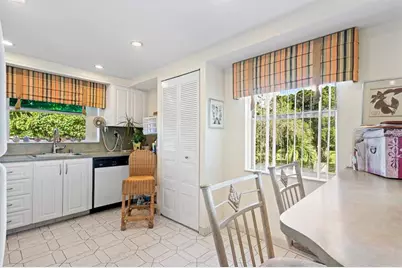 9681  Sunrise Lakes Blvd, Unit #201, Sunrise, FL 33322 - Photo 9