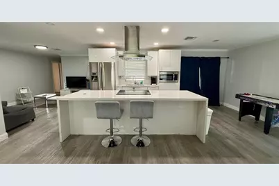 8231 SW 9th St, North Lauderdale, FL 33068 - Photo 9