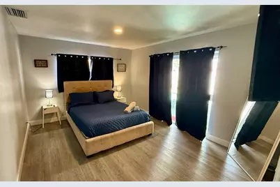 8231 SW 9th St, North Lauderdale, FL 33068 - Photo 11